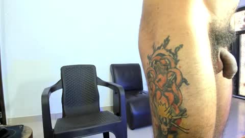 roberx_12 online show from 02/16/25, 05:37