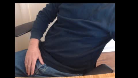 robidan6923 online show from 01/28/25, 03:57