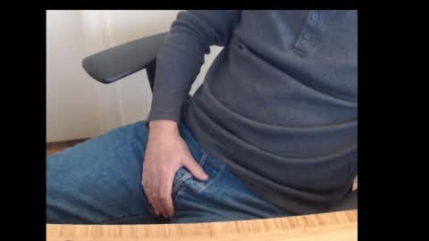 robidan6923 online show from 01/30/25, 05:28