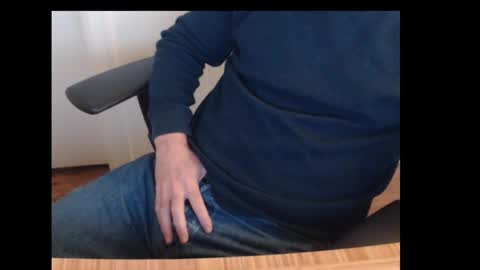 robidan6923 online show from 02/12/25, 02:32