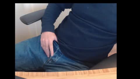 robidan6923 online show from 02/13/25, 03:14