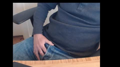 robidan6923 online show from 02/26/25, 02:36