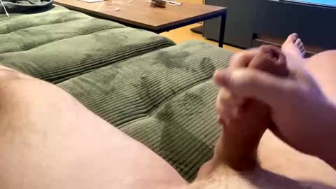 Robin online show from 02/06/25, 06:24