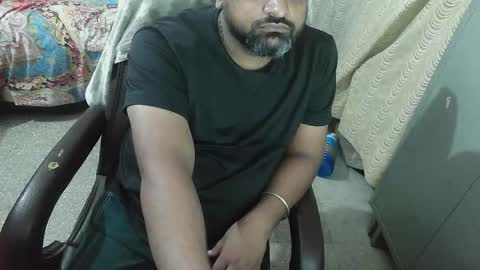 Snapshot of robin2010ken_ chatting on 11/10/25, 08:24 robin online show from 11/10/25, 08:24