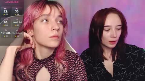 Snapshot of robin_yours chatting on 12/23/25, 11:08 Robin your online show from 12/23/25, 11:08