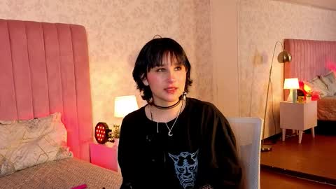 Snapshot of robinbennett chatting on 09/14/25, 12:48 robin D online show from 09/14/25, 12:48