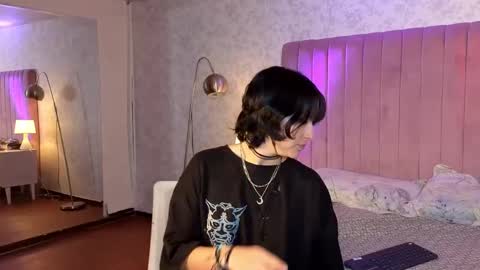 Snapshot of robinbennett chatting on 09/19/25, 01:45 robin D online show from 09/19/25, 01:45