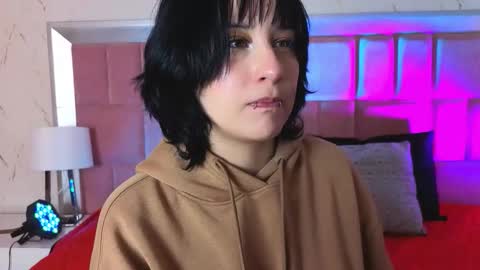 robin D online show from 06/11/26, 12:47