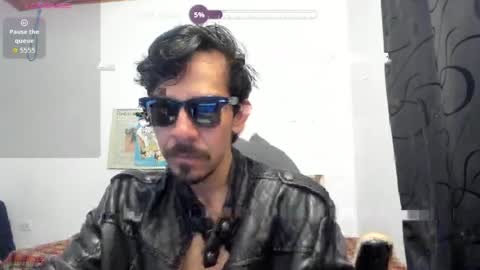 Snapshot of robindominique chatting on 05/11/26, 10:51 Robin online show from 05/11/26, 10:51