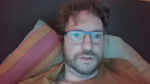 Snapshot of robinouhot chatting on 02/16/25, 07:04 robinouhot online show from 02/16/25, 07:04