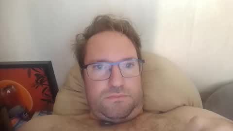 Snapshot of robinouhot chatting on 11/07/25, 09:09 robinouhot online show from 11/07/25, 09:09