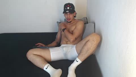 Snapshot of robisson_zack chatting on 05/26/26, 10:06 Robisson Zack online show from 05/26/26, 10:06