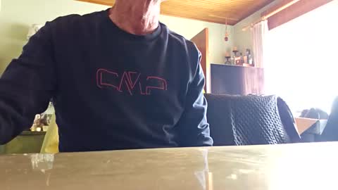 Snapshot of robke1966 chatting on 09/22/25, 09:33 robke1966 online show from 09/22/25, 09:33