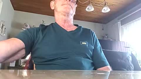 Snapshot of robke1966 chatting on 02/20/26, 07:54 robke1966 online show from 02/20/26, 07:54