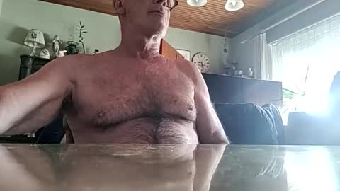 Snapshot of robke1966 chatting on 03/21/26, 07:24 robke1966 online show from 03/21/26, 07:24