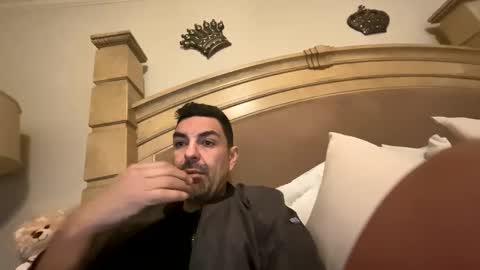 roblatino12 online show from 12/14/24, 11:01