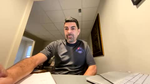 roblatino12 online show from 02/05/25, 05:09