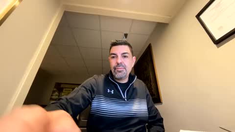 roblatino12 online show from 02/24/25, 11:19