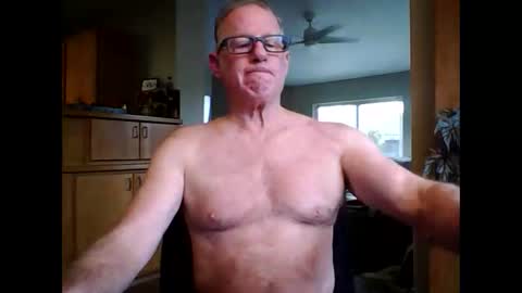 Snapshot of robo0000 chatting on 11/05/25, 06:30 robo0000 online show from 11/05/25, 06:30