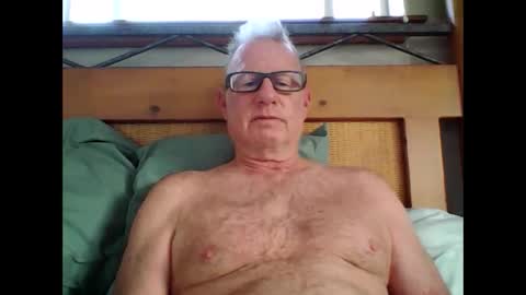 robo0000 online show from 03/23/26, 02:43