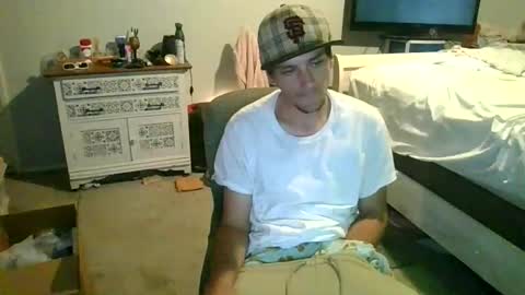 Snapshot of robwit8 chatting on 10/23/25, 09:41 Rob witha 8 online show from 10/23/25, 09:41