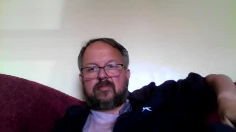Snapshot of robxx32 chatting on 05/15/26, 04:36 robxx32 online show from 05/15/26, 04:36