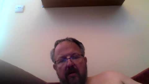 Snapshot of robxx32 chatting on 05/26/26, 02:13 robxx32 online show from 05/26/26, 02:13