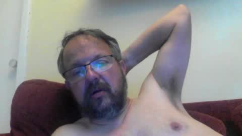 Snapshot of robxx32 chatting on 06/18/26, 12:00 robxx32 online show from 06/18/26, 12:00