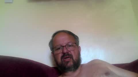 Snapshot of robxx32 chatting on 07/15/26, 10:31 robxx32 online show from 07/15/26, 10:31