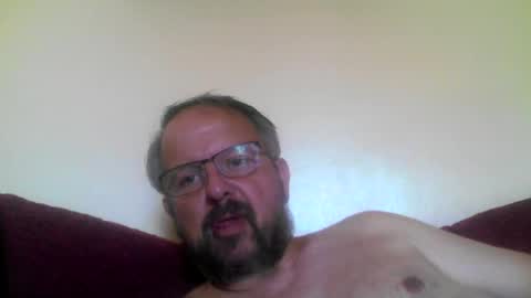 Snapshot of robxx32 chatting on 07/19/26, 01:48 robxx32 online show from 07/19/26, 01:48
