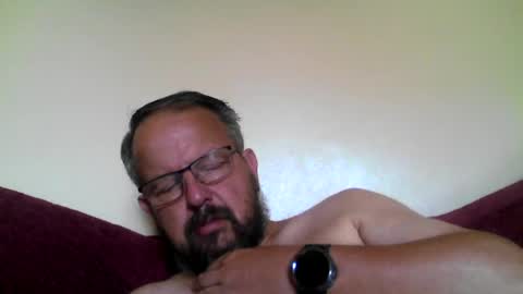 Snapshot of robxx32 chatting on 08/02/26, 12:14 robxx32 online show from 08/02/26, 12:14