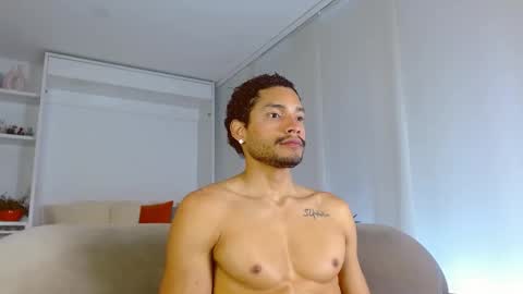 roby_millerr online show from 02/12/25, 03:05