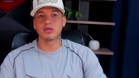 rocco_santos online show from 11/25/25, 12:21