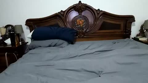 Snapshot of roccot85 chatting on 02/24/25, 10:26 Roccot85 online show from 02/24/25, 10:26