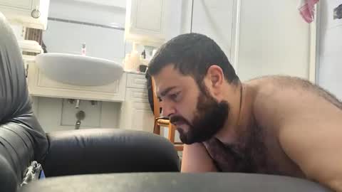 Snapshot of roccot85 chatting on 11/18/25, 07:57 Roccot85 online show from 11/18/25, 07:57