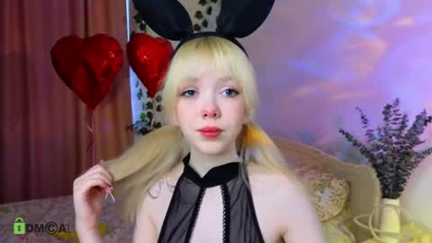 rochelle_dolly online show from 04/03/26, 02:04