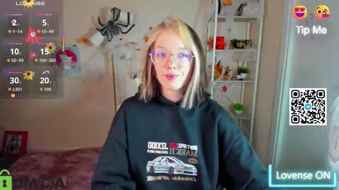 Snapshot of rockett_bunny chatting on 11/02/25, 12:46 Rockett online show from 11/02/25, 12:46