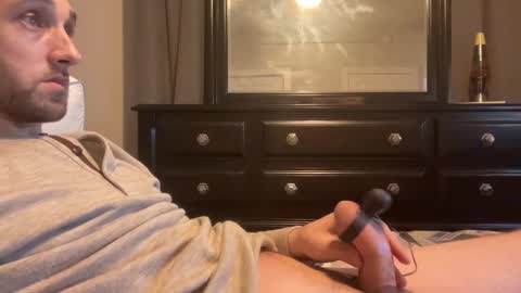 Snapshot of rockhardcock2327 chatting on 01/19/25, 11:21 Rock Hard Cock online show from 01/19/25, 11:21