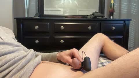 Snapshot of rockhardcock2327 chatting on 02/26/25, 02:57 Rock Hard Cock online show from 02/26/25, 02:57