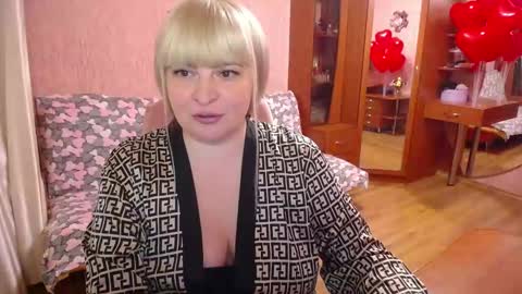 Snapshot of rocknlinxx chatting on 10/17/25, 03:03 Rocknlinxx online show from 10/17/25, 03:03