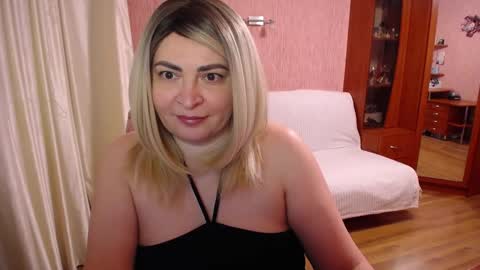 Snapshot of rocknlinxx chatting on 02/04/26, 05:19 Rocknlinxx online show from 02/04/26, 05:19