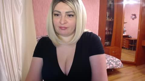 Snapshot of rocknlinxx chatting on 04/03/26, 04:27 Rocknlinxx online show from 04/03/26, 04:27