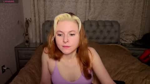 Snapshot of rocky_foxy chatting on 10/27/25, 09:08 Rockel online show from 10/27/25, 09:08