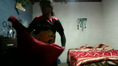 Snapshot of rockylittle10 chatting on 10/27/25, 03:43 rockylittle10 online show from 10/27/25, 03:43