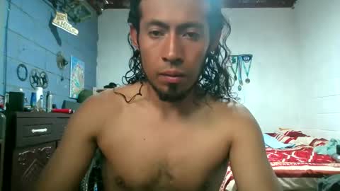 Snapshot of rockylittle10 chatting on 10/31/25, 09:16 rockylittle10 online show from 10/31/25, 09:16