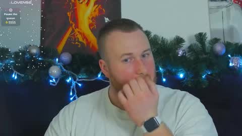 Snapshot of roddy_riss chatting on 12/29/24, 07:39 Roddy online show from 12/29/24, 07:39