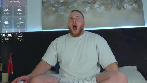 Snapshot of roddy_riss chatting on 02/24/25, 01:53 Roddy online show from 02/24/25, 01:53