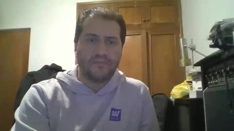 Snapshot of rodfer chatting on 01/17/26, 09:36 Rodfer online show from 01/17/26, 09:36