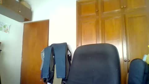 Snapshot of rodfer chatting on 06/06/26, 07:29 Rodfer online show from 06/06/26, 07:29