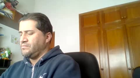 Snapshot of rodfer chatting on 06/11/26, 12:58 Rodfer online show from 06/11/26, 12:58